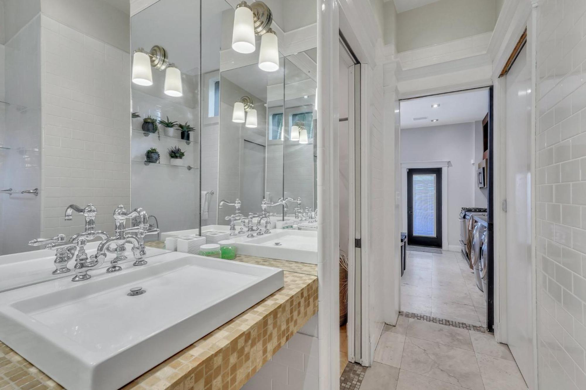فيلا The Lincoln Loft, Near Forsyth Park With Free Parking سافانا المظهر الخارجي الصورة
