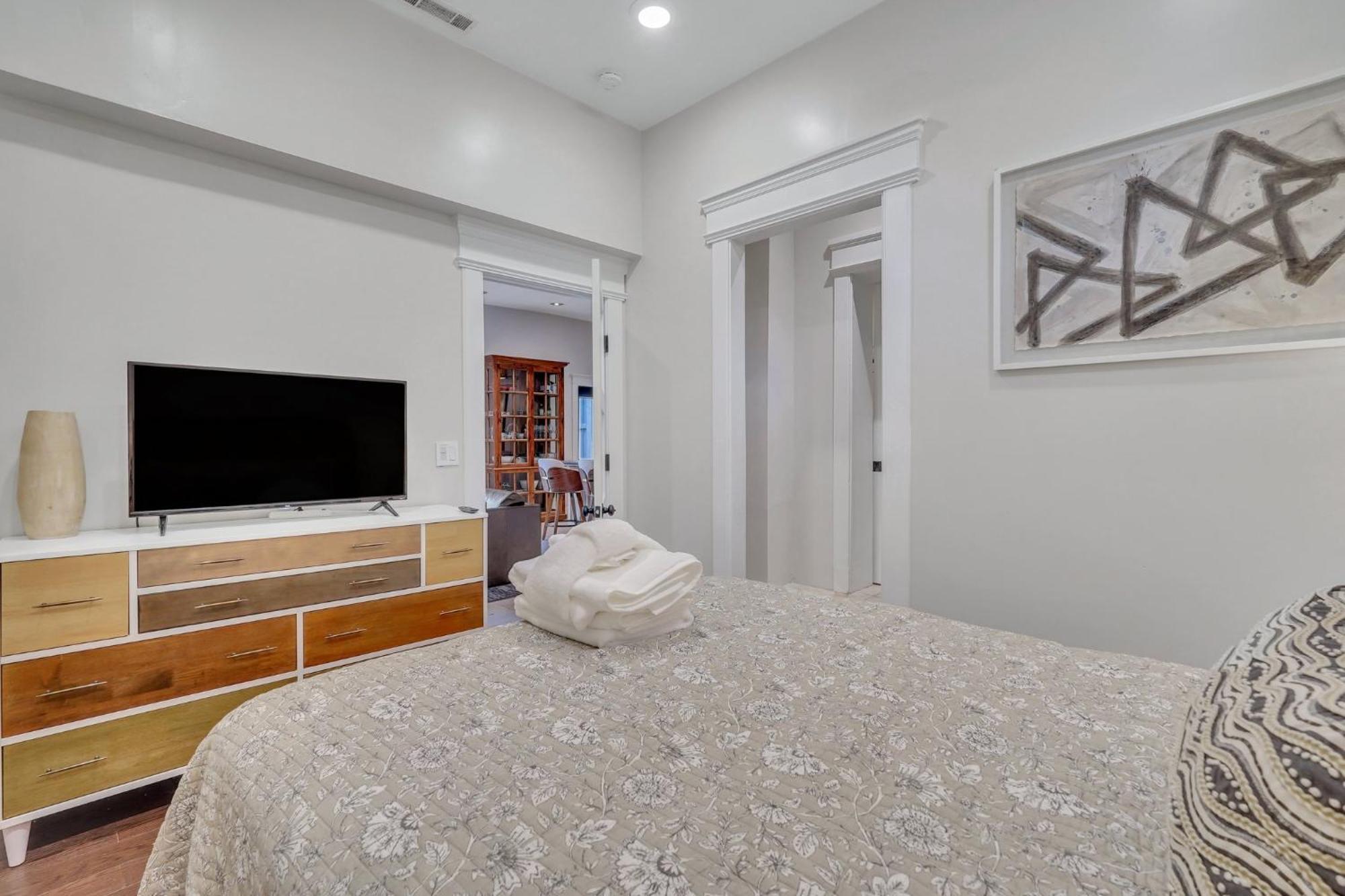 فيلا The Lincoln Loft, Near Forsyth Park With Free Parking سافانا المظهر الخارجي الصورة