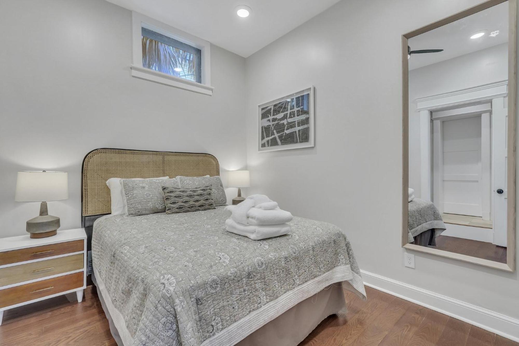 فيلا The Lincoln Loft, Near Forsyth Park With Free Parking سافانا المظهر الخارجي الصورة
